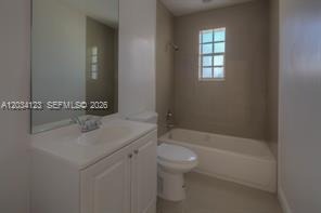 Building Photo - 160 NW 199th St