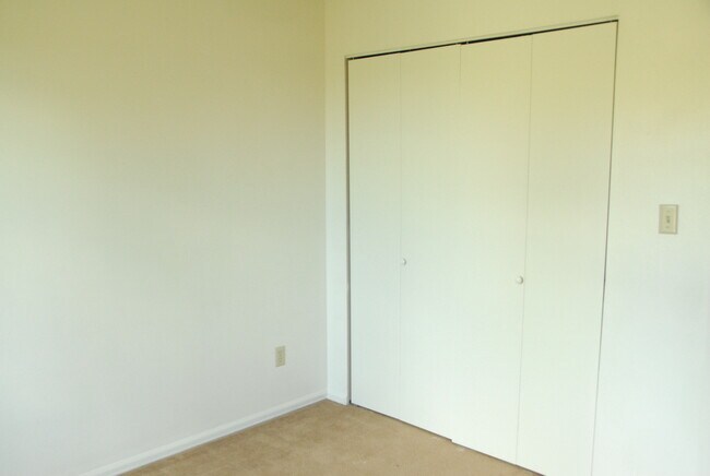 Second bedroom - 508 Mountain View Pl