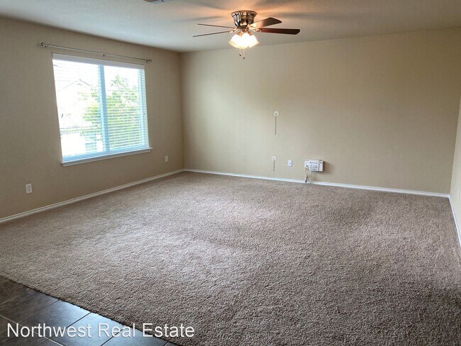 Building Photo - 3 br, 2.5 bath House - 1414 Scent of Basil