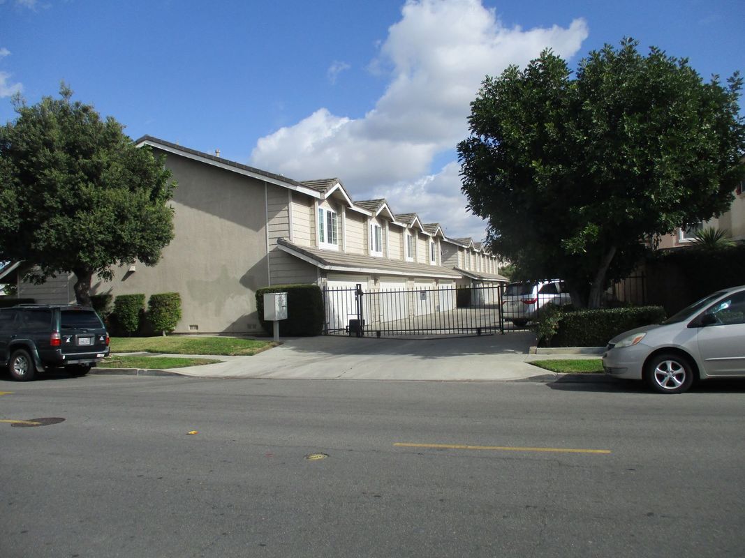 Foto del edificio - 13388 Taft St