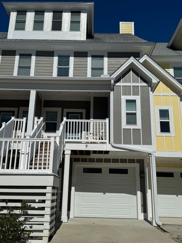 Foto principal - Outer Banks 3 Bedroom Year Round Rental