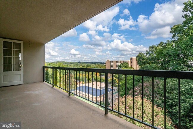 Foto del edificio - 5500 Holmes Run Pkwy