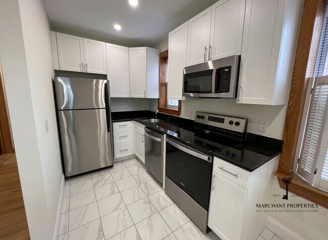 Building Photo - 15 Green St