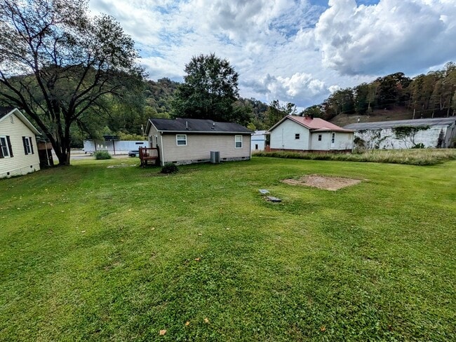 Foto del edificio - 34 Blackstone Ln