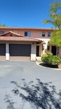 Building Photo - 813 Mission Sierra Ct