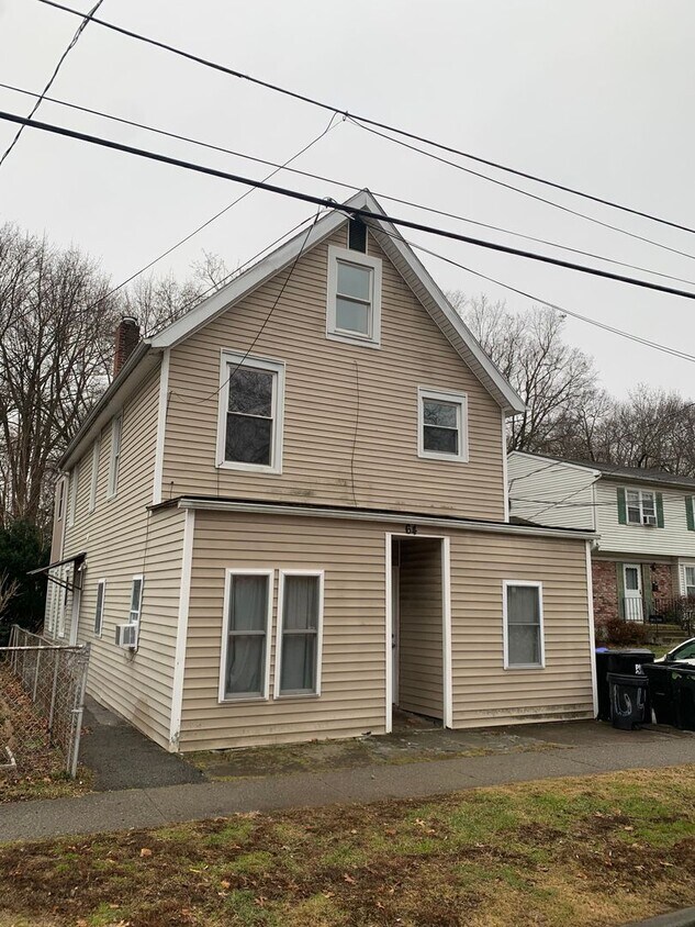 Primary Photo - 64 Glenwood Ave