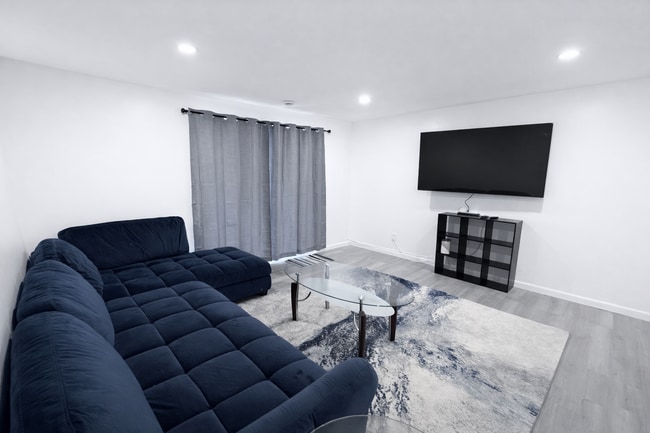 Building Photo - 1464 41st Ave