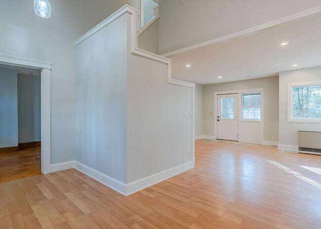 Foto del edificio - 8 Western Ave