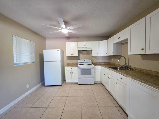 Foto del edificio - 1829 N A St