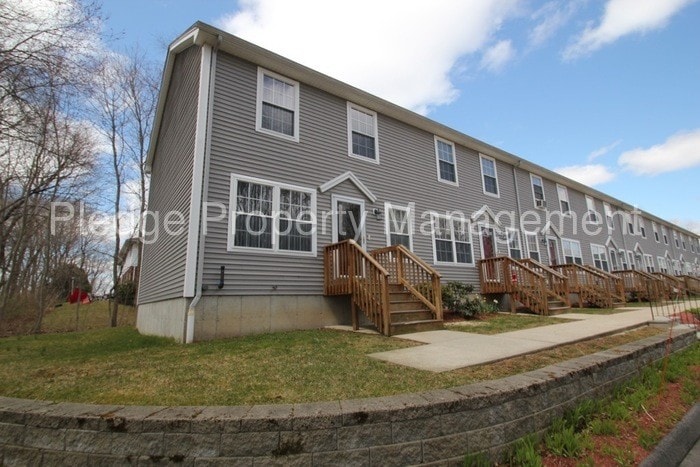 Primary Photo - 10 Cathcart Dr