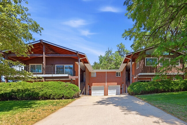 Photo - 2710 1/2 W Yale Ave Townhome