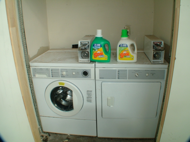 Laundry room - Desert Eagle Apartments