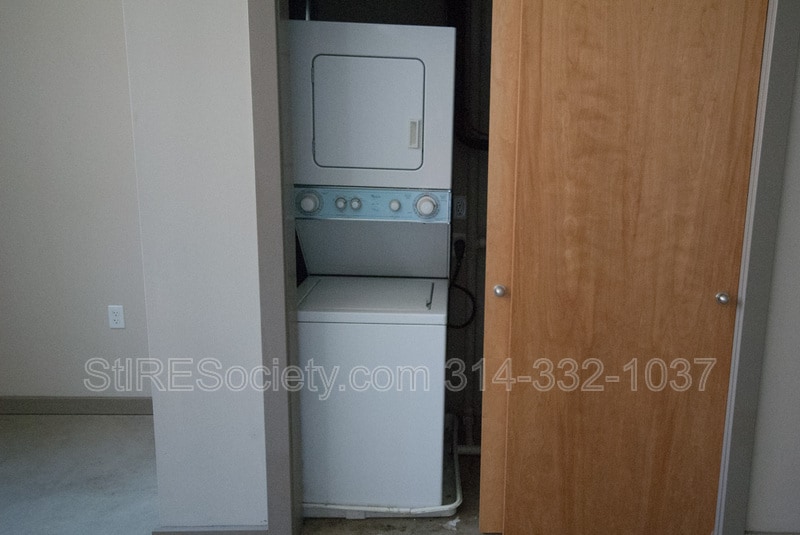 Building Photo - 8125 Michigan Ave