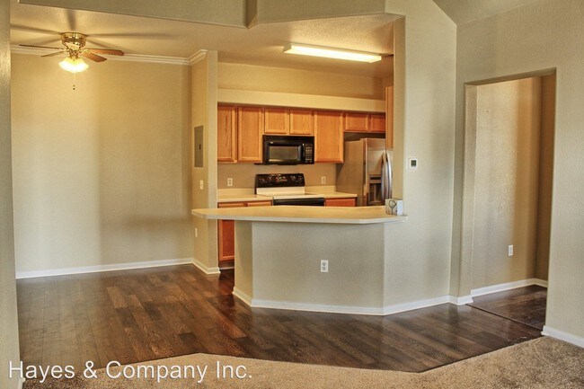 Building Photo - 6013 Castlegate Dr W