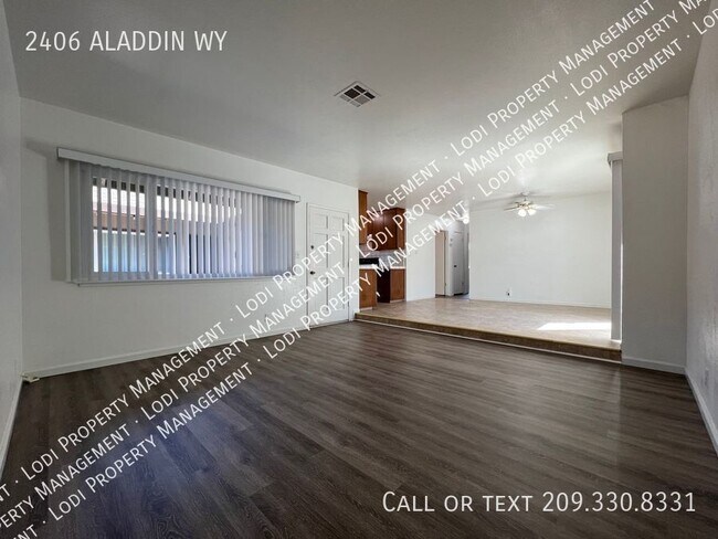 Building Photo - Spacious 2 Bedroom Duplex