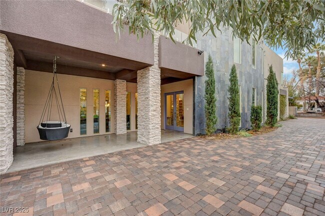 Foto del edificio - 2111 Edgewood Ave