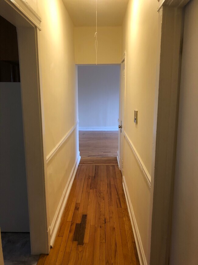 Foto del edificio - 1503 W Schreiber Ave