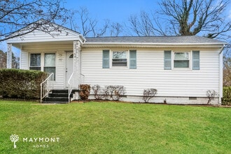 Building Photo - 1407 Clegg St