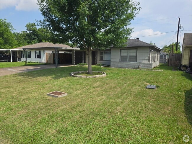 Building Photo - 3029 Corksie St