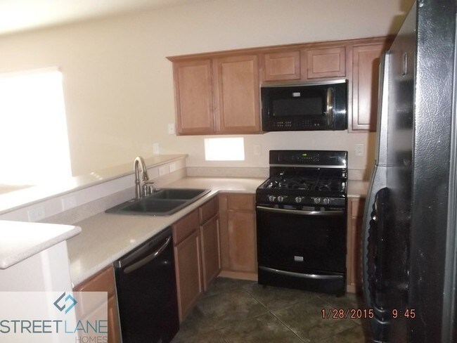 Building Photo - Reduced Rent Rate!