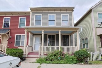 Building Photo - 38 E Parmenter St