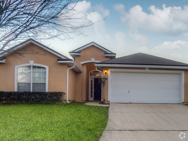 Building Photo - 1828 Creekview Dr