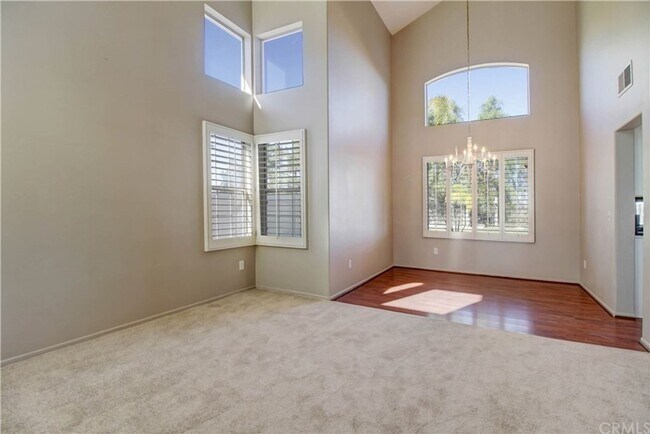 Foto del edificio - View Home 3 Bedrooms Plus