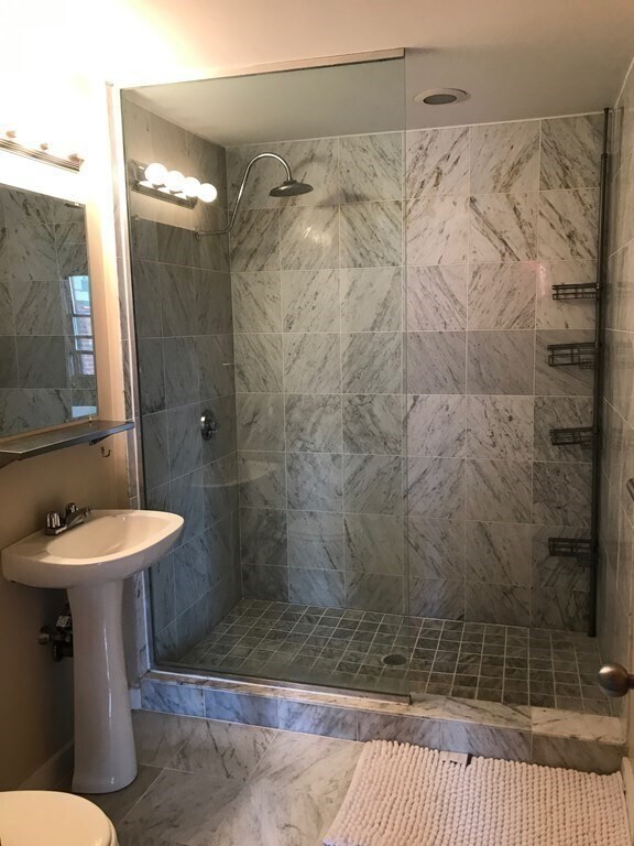 Foto del edificio - 121 Beach St