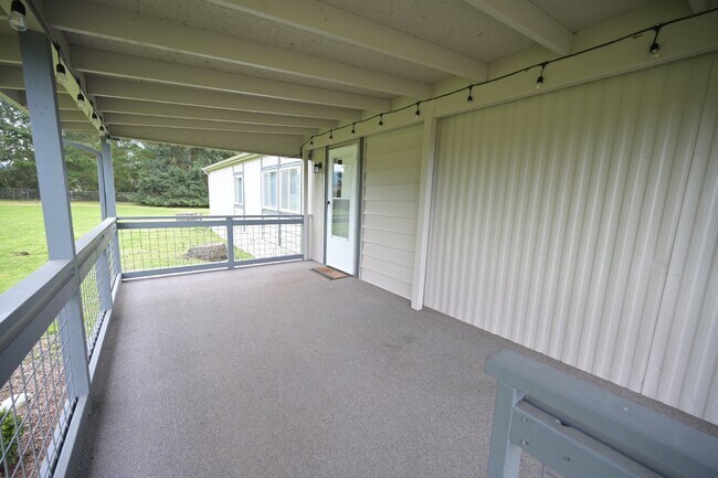 Building Photo - 2+ bed, 2 bath home one 1 acre in Carlsborg