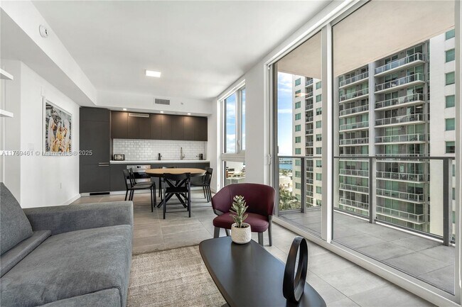 Foto del edificio - 227 NE 2nd St