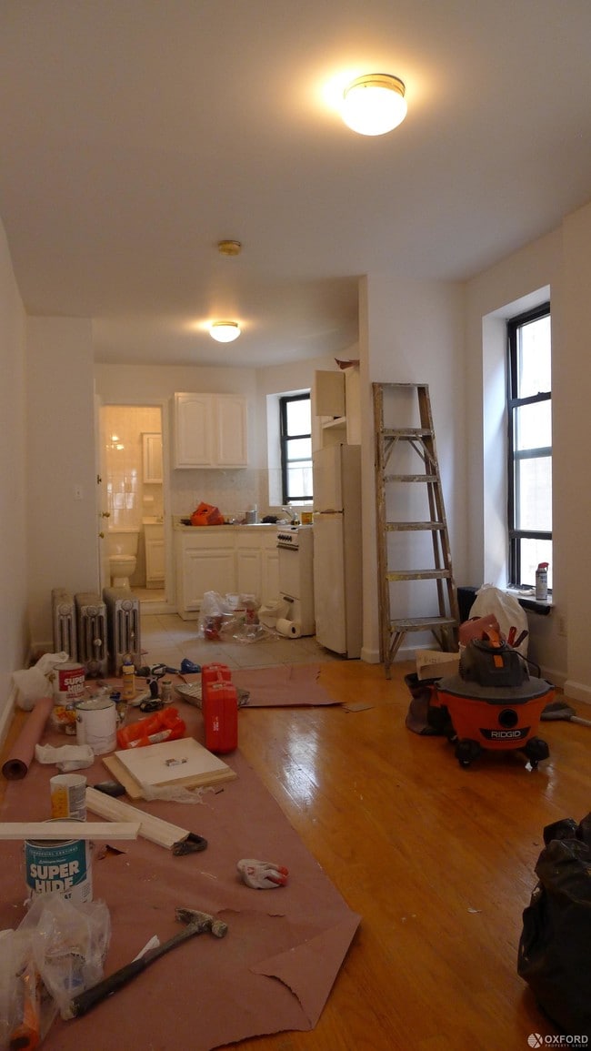 Building Photo - 329 West 35th Street