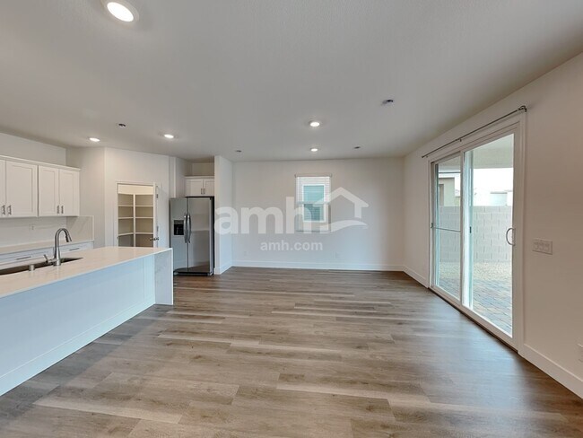 Building Photo - 8134 Winterfell Peak Ave