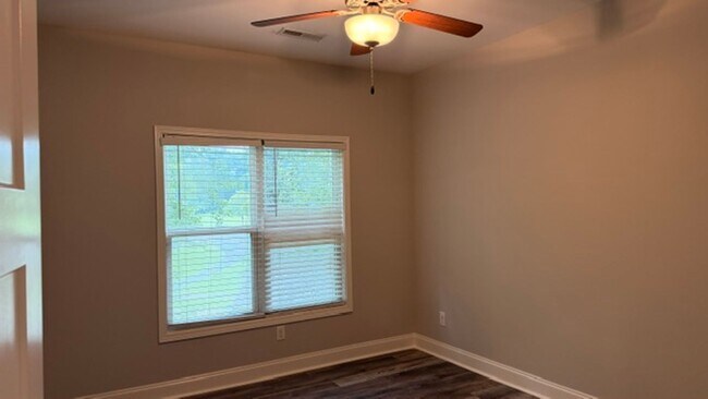 Foto del edificio - 704 Chilhowee Cir