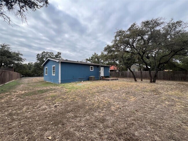 Building Photo - 4529 Doss Rd