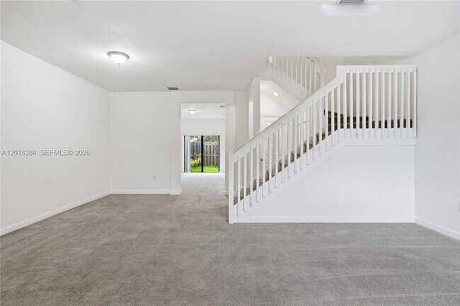 Foto del edificio - 20714 NE 5th Ct