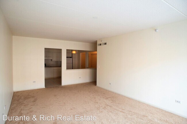 Building Photo - 2 br, 1 bath House - 5000 Oakton St