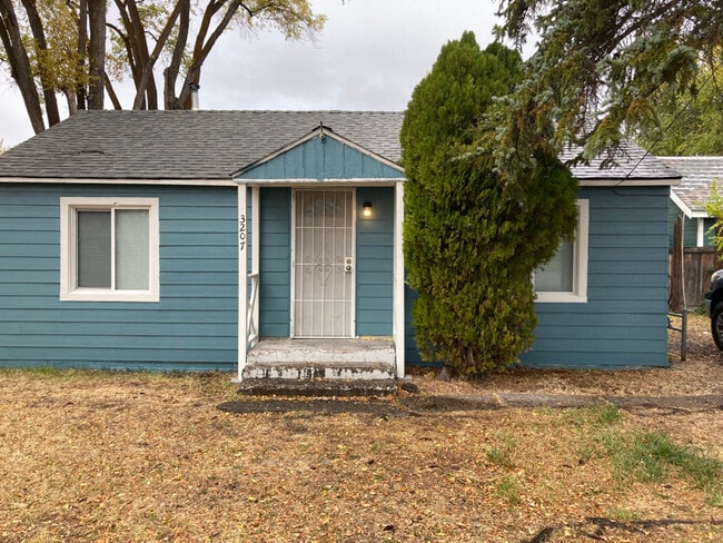 Building Photo - 3207 Hilyard Ave