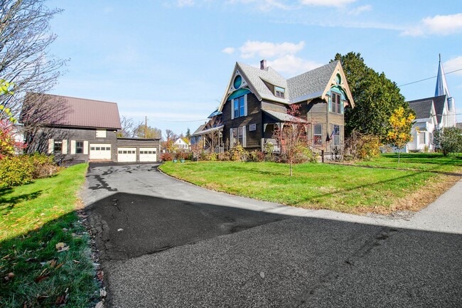 Foto del edificio - 19 Pine St