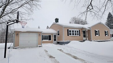 Building Photo - 56 Artillery Ln