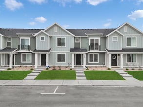 Building Photo - 799 3860 W