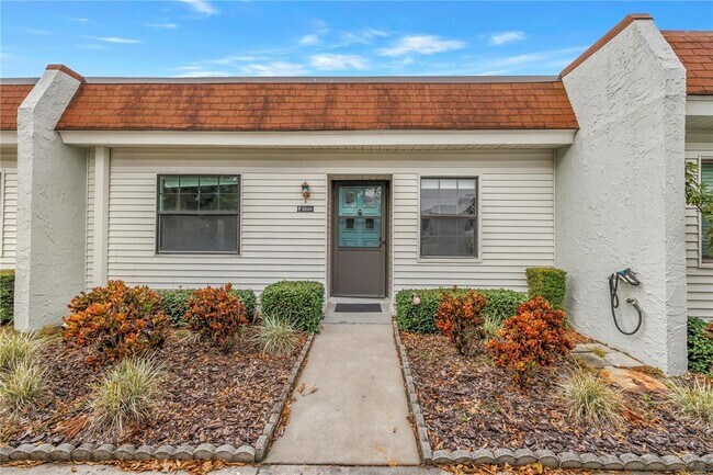 Foto del edificio - 9224 Mission Oaks Blvd