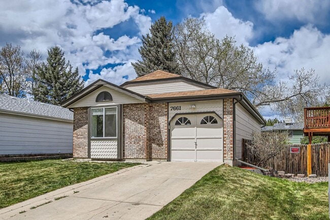 Building Photo - Cute & Cozy 3 Bed 2 Bath Ranch Style Home ...