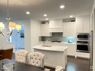 Building Photo - 504 Harmon Dr