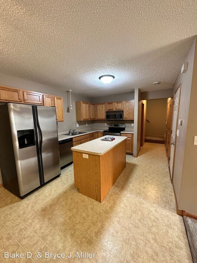 Building Photo - 2 br, 2.5 bath House - 11424 Town Center D...
