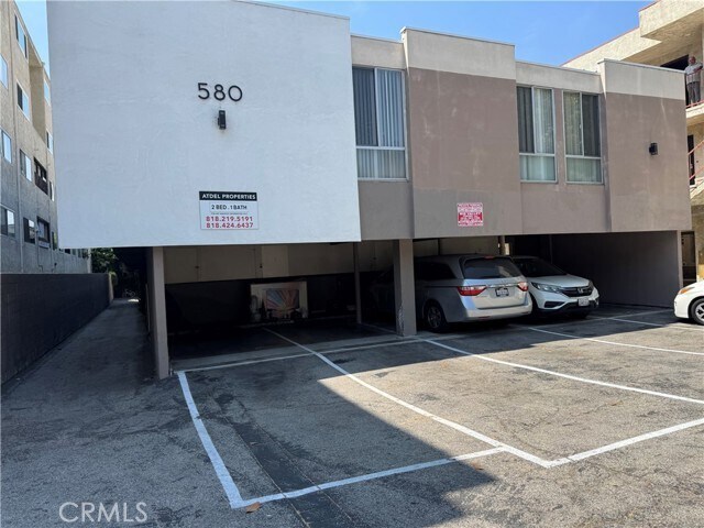 Foto principal - 580 W Stocker St