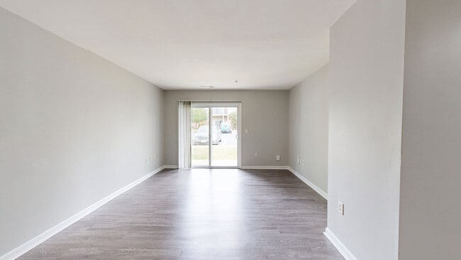 Interior Photo - Bradlee Danvers
