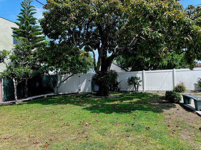 Foto del edificio - 2108 Pier Ave