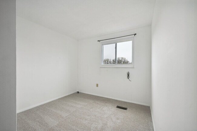 Building Photo - 3711 Castle Terrace