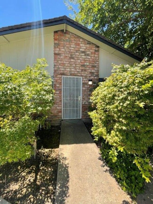 Foto del edificio - 9508 Emerald Park Dr