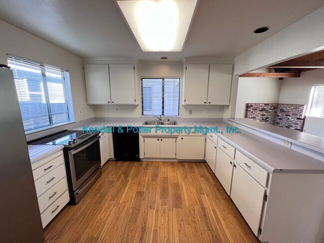 Foto del edificio - Fabulous Capitola 3 Bedroom/2 Bathroom Hom...